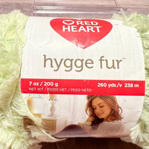 Red Heart Hygge Fur Yarn Eucalyptus Color Bulky Weight 7oz 260yds 100% Nylon - Picture 6 of 6